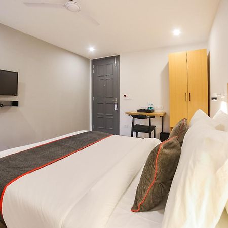 Super Townhouse Near Appu Ghar Hotel Gurgaon Ngoại thất bức ảnh