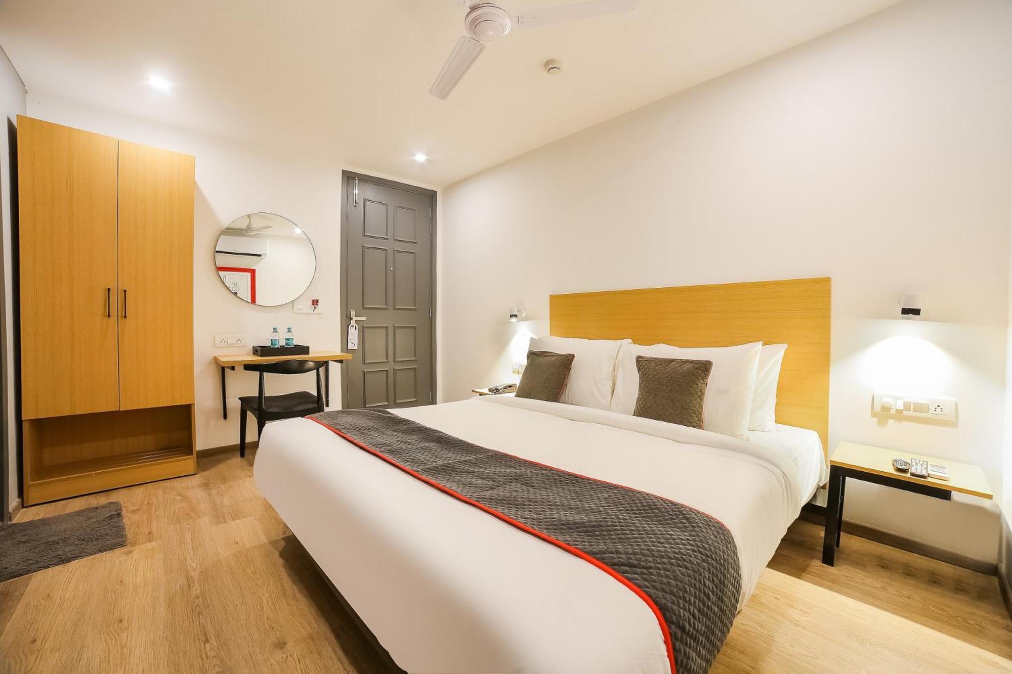 Super Townhouse Near Appu Ghar Hotel Gurgaon Ngoại thất bức ảnh