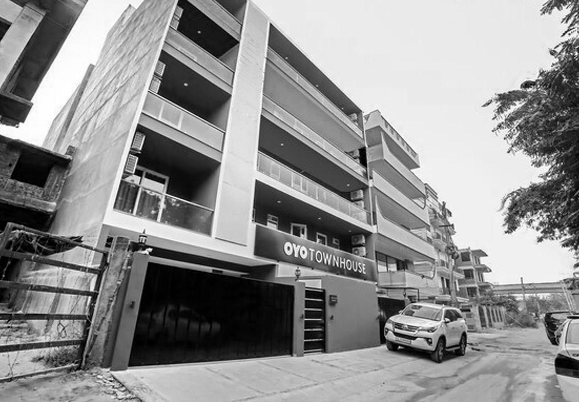 Super Townhouse Near Appu Ghar Hotel Gurgaon Ngoại thất bức ảnh