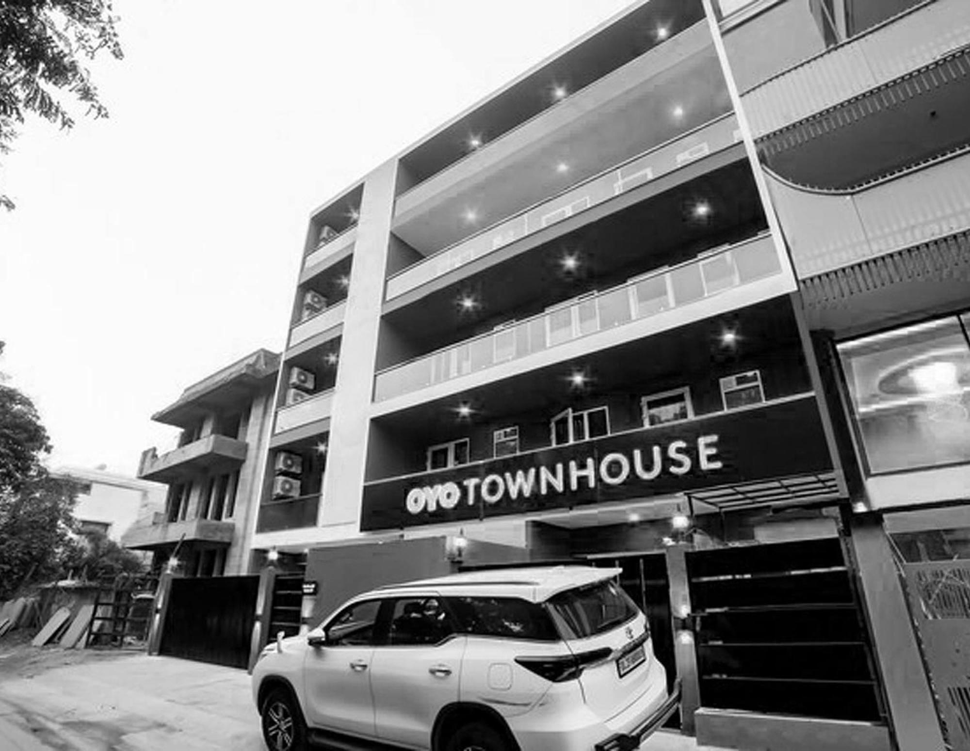 Super Townhouse Near Appu Ghar Hotel Gurgaon Ngoại thất bức ảnh