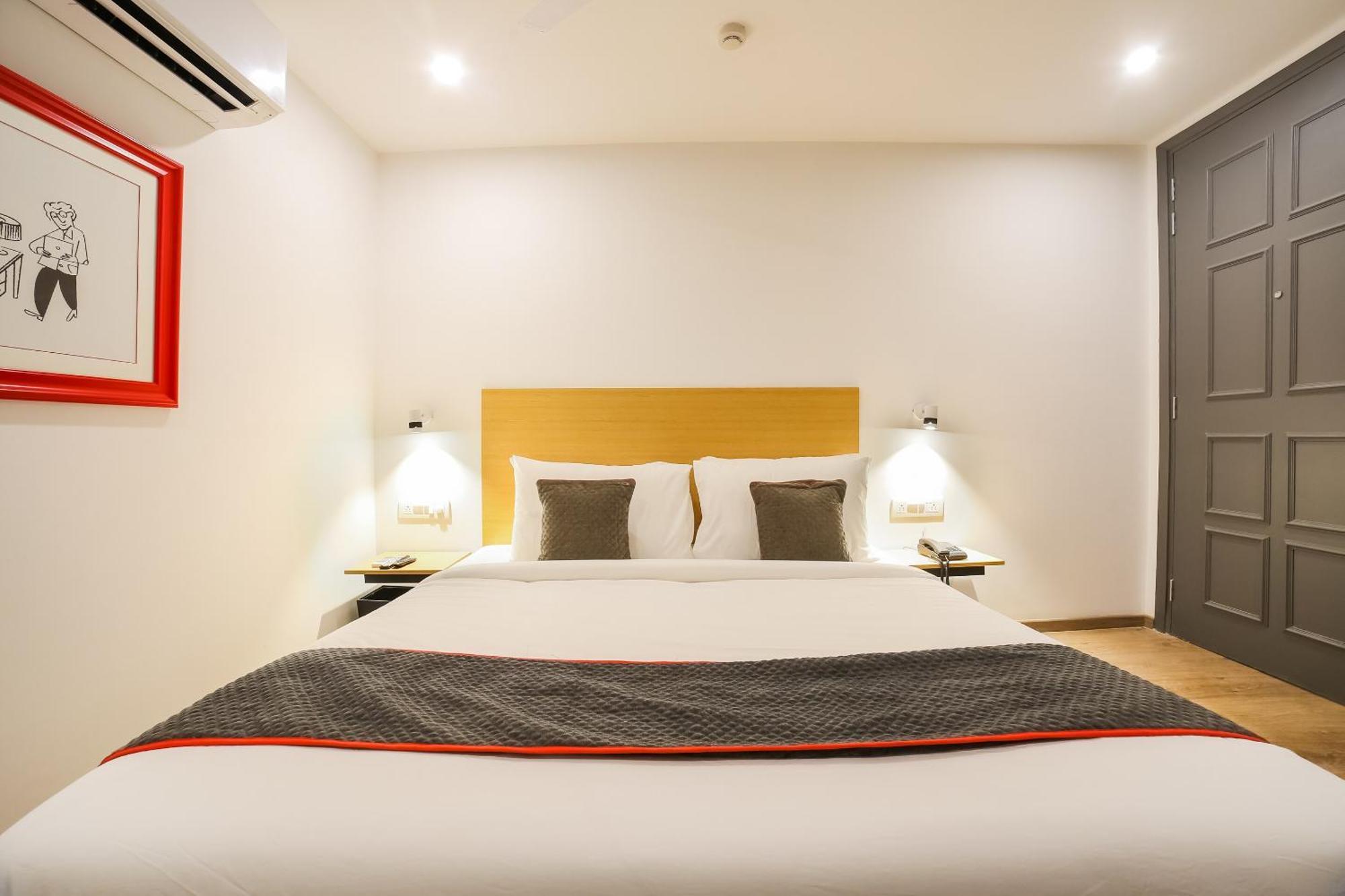 Super Townhouse Near Appu Ghar Hotel Gurgaon Ngoại thất bức ảnh
