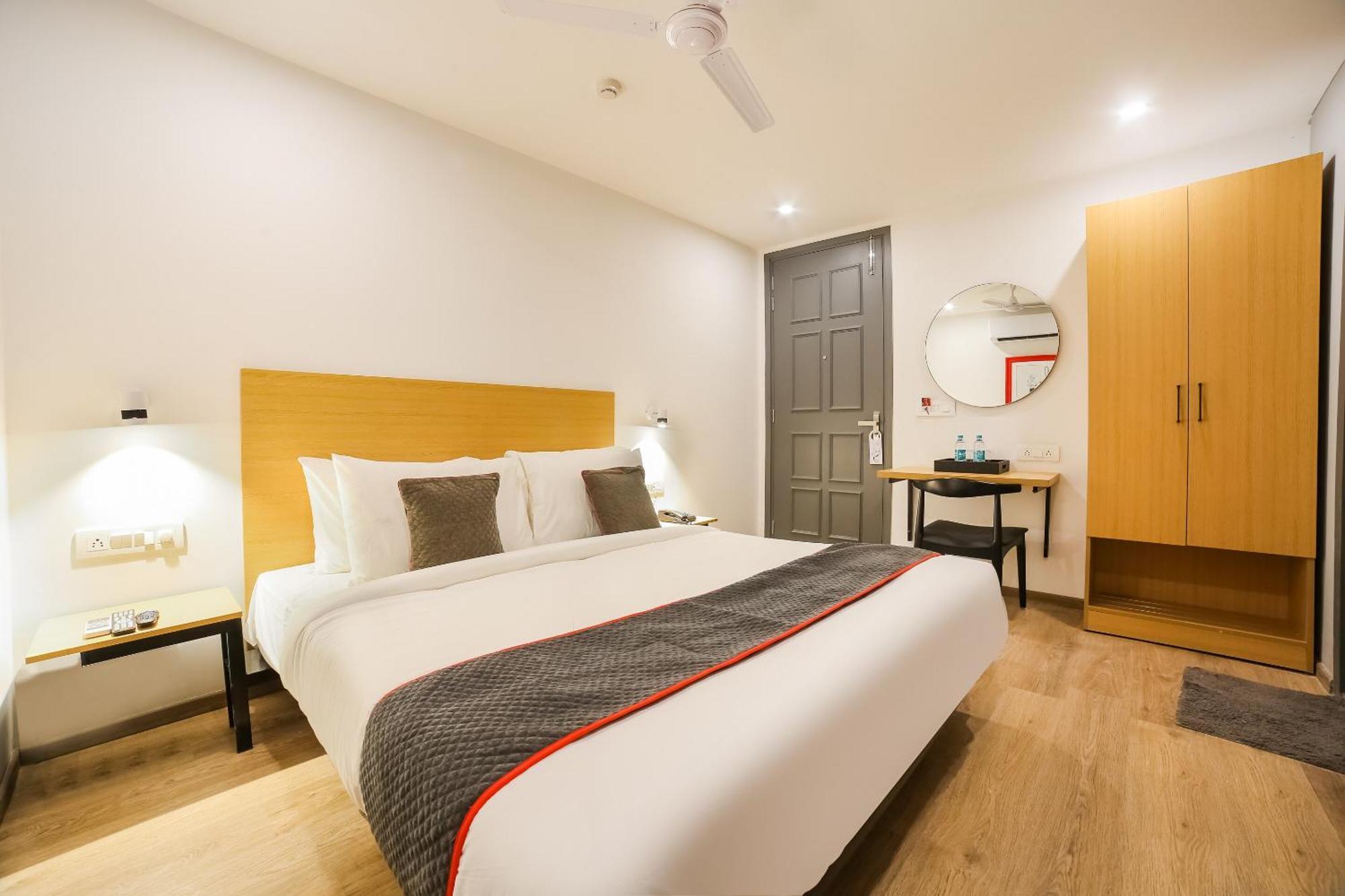 Super Townhouse Near Appu Ghar Hotel Gurgaon Ngoại thất bức ảnh