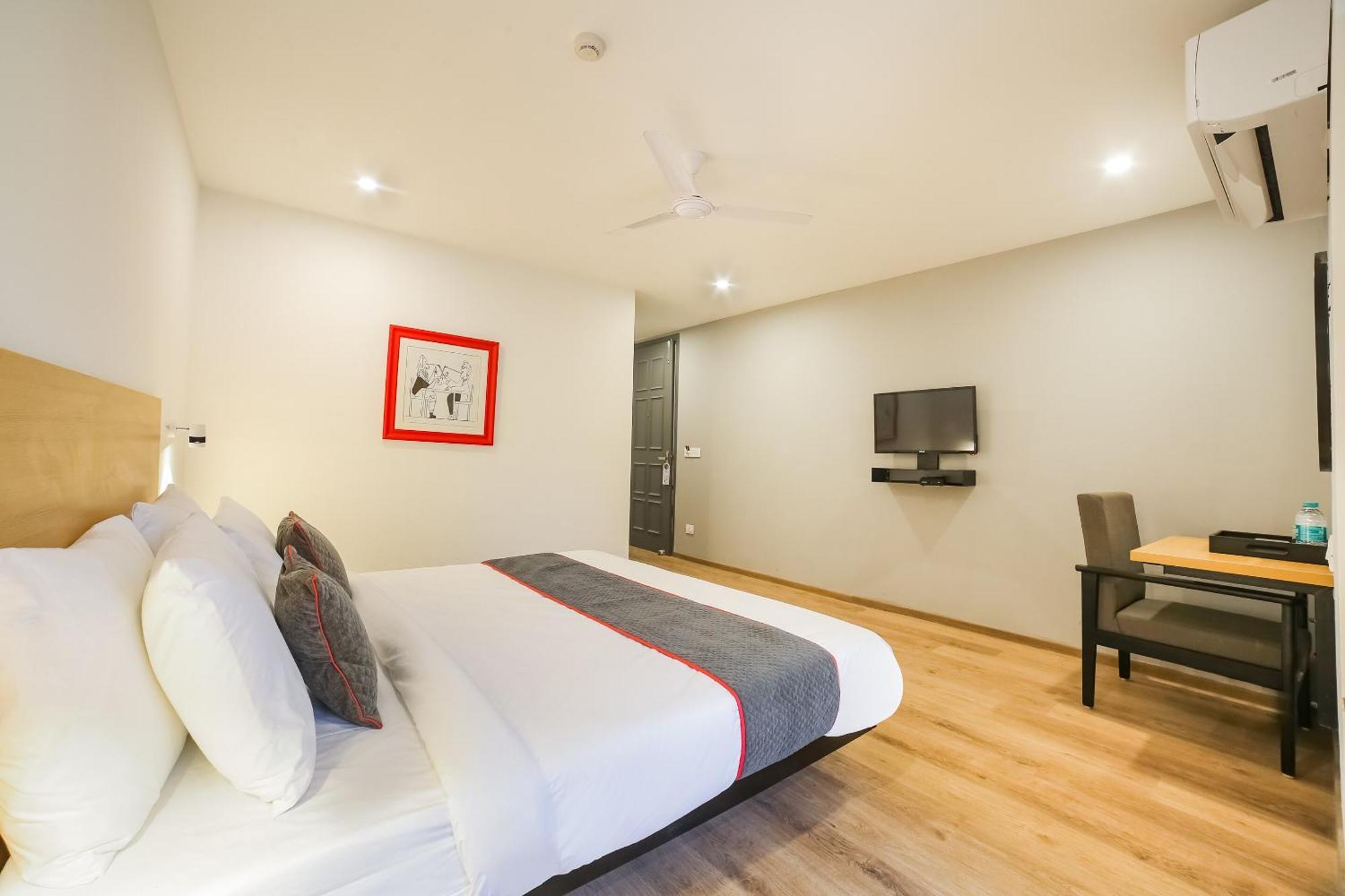 Super Townhouse Near Appu Ghar Hotel Gurgaon Ngoại thất bức ảnh