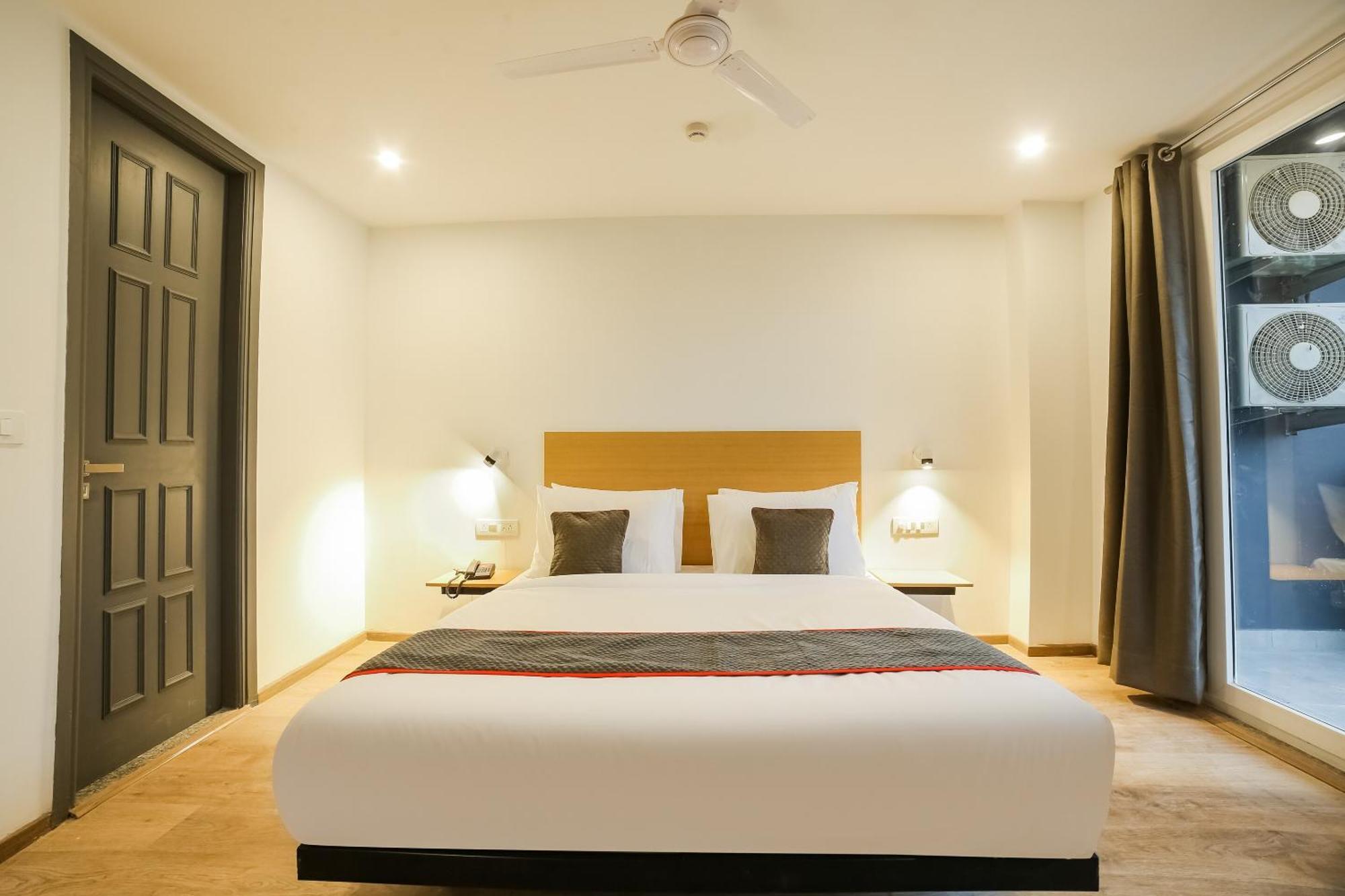 Super Townhouse Near Appu Ghar Hotel Gurgaon Ngoại thất bức ảnh