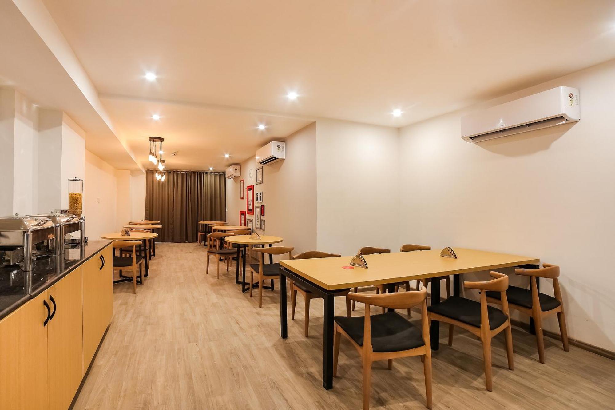 Super Townhouse Near Appu Ghar Hotel Gurgaon Ngoại thất bức ảnh
