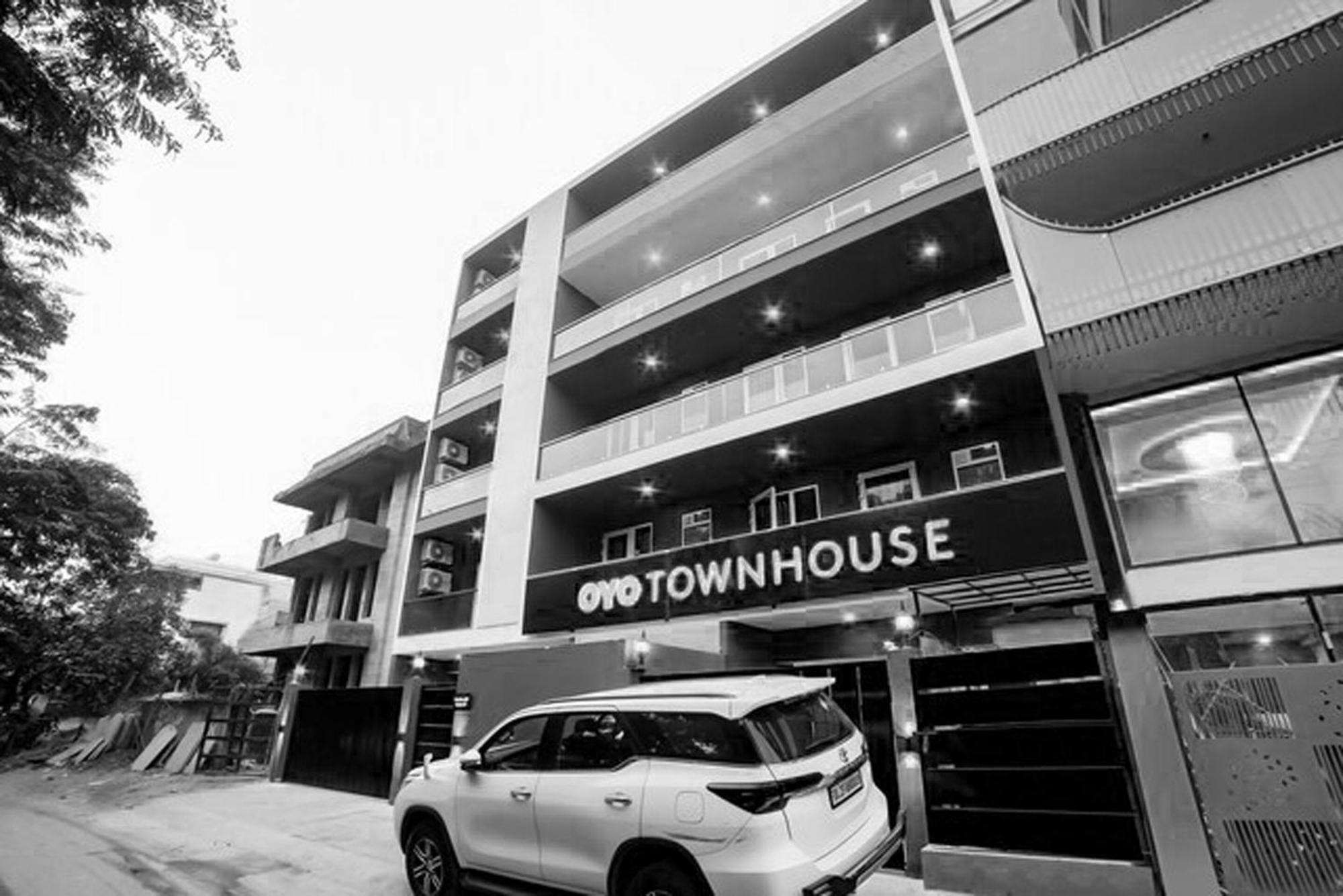 Super Townhouse Near Appu Ghar Hotel Gurgaon Ngoại thất bức ảnh