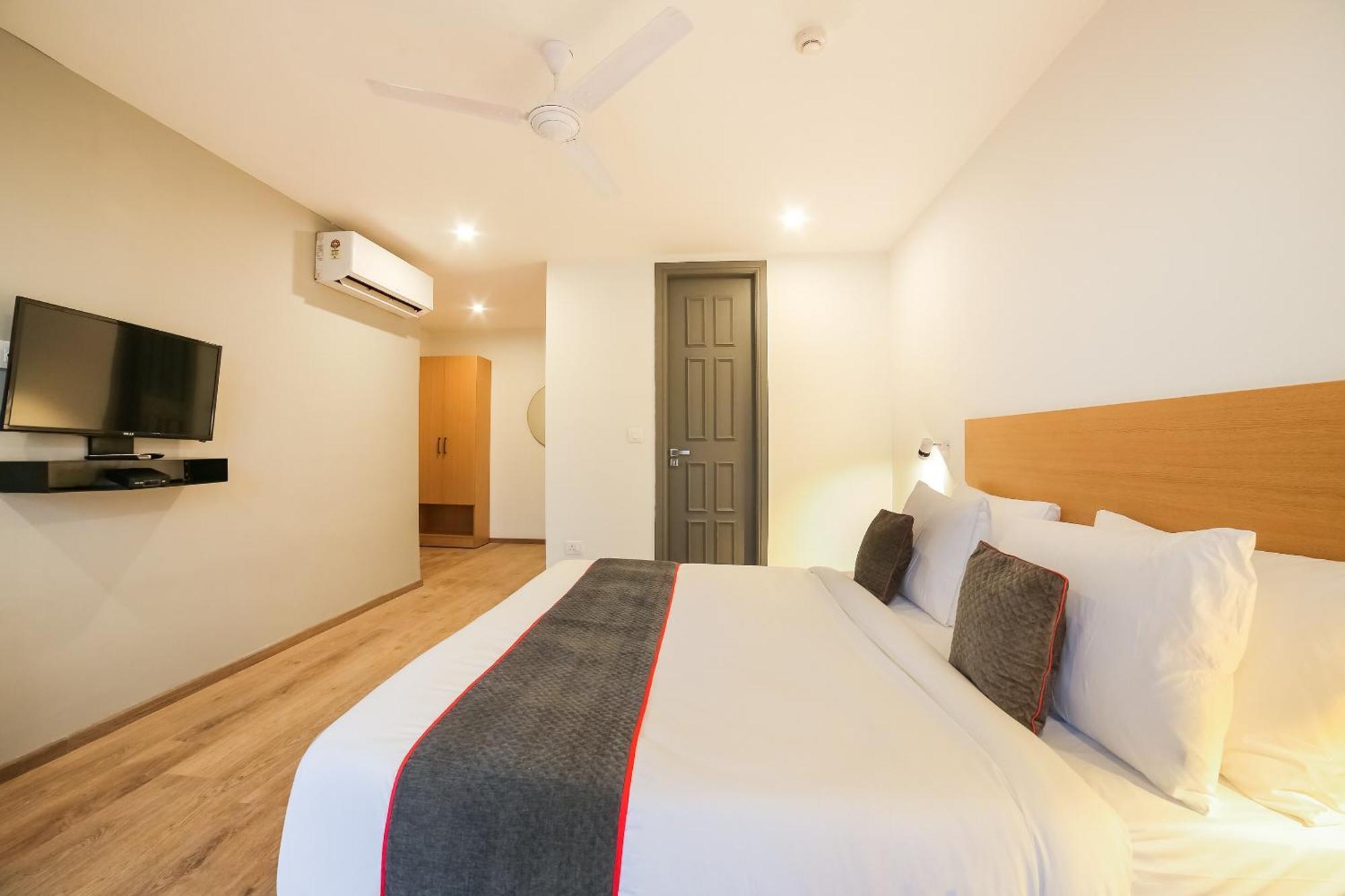 Super Townhouse Near Appu Ghar Hotel Gurgaon Ngoại thất bức ảnh